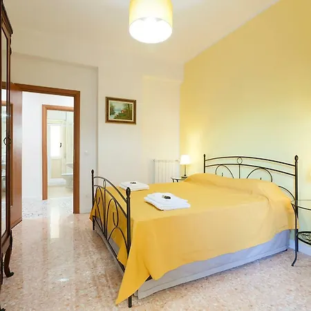 La Primula Bed & Breakfast 3*